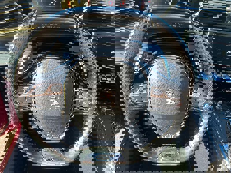 Image Peugeot 〵‸㈨㄰ⴸ⤾ 1.6 225 GT EAT8 Full leds Focal GPS Carplay Caméra Sièges cuir élec chauff à mémoires Régul adapt Cl